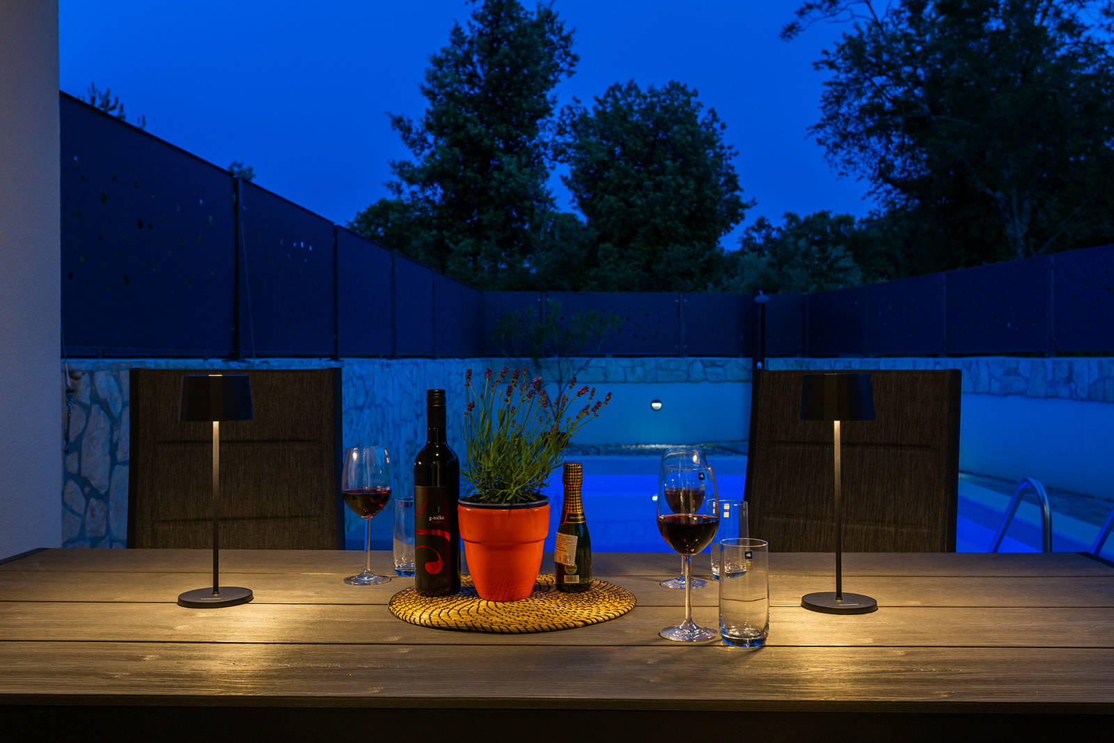 Villa LARUS mit privatem Pool