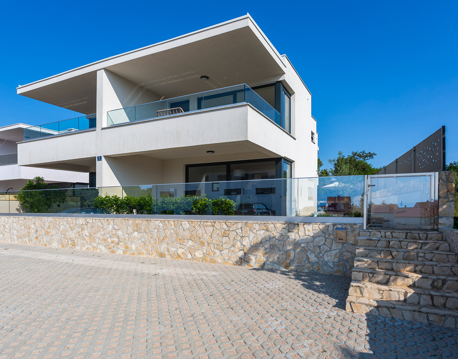 Villa LARUS mit privatem Pool