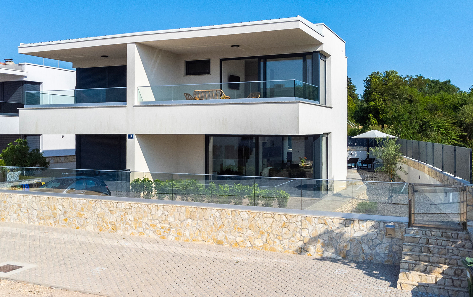 Villa LARUS mit privatem Pool