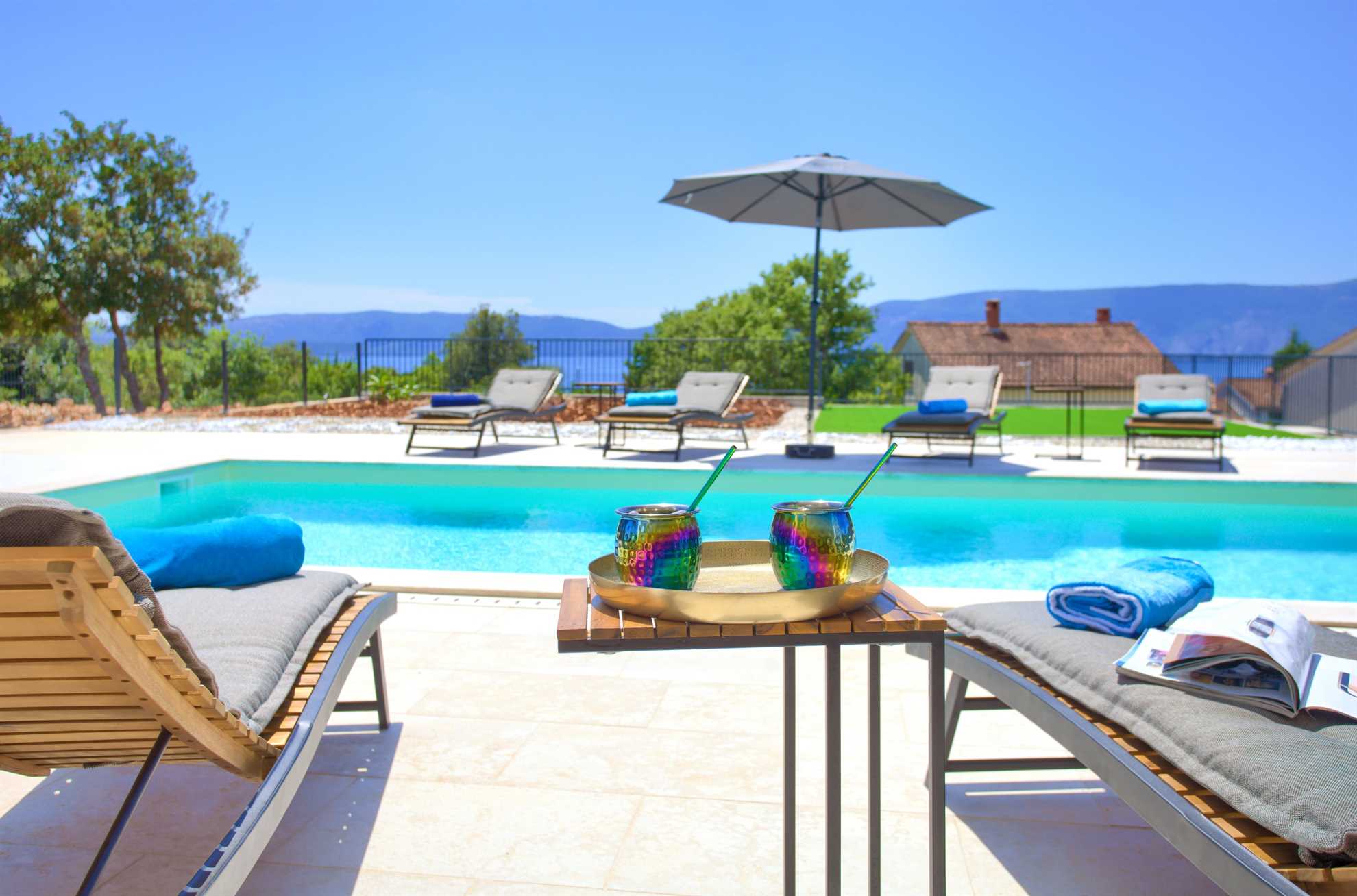 Villa MAGNIFICA s bazenom