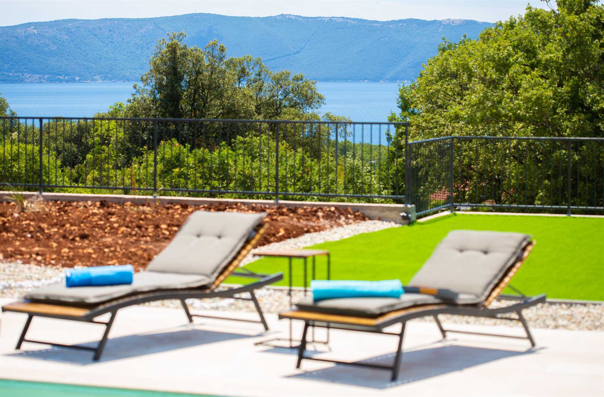 Villa MAGNIFICA s bazenom