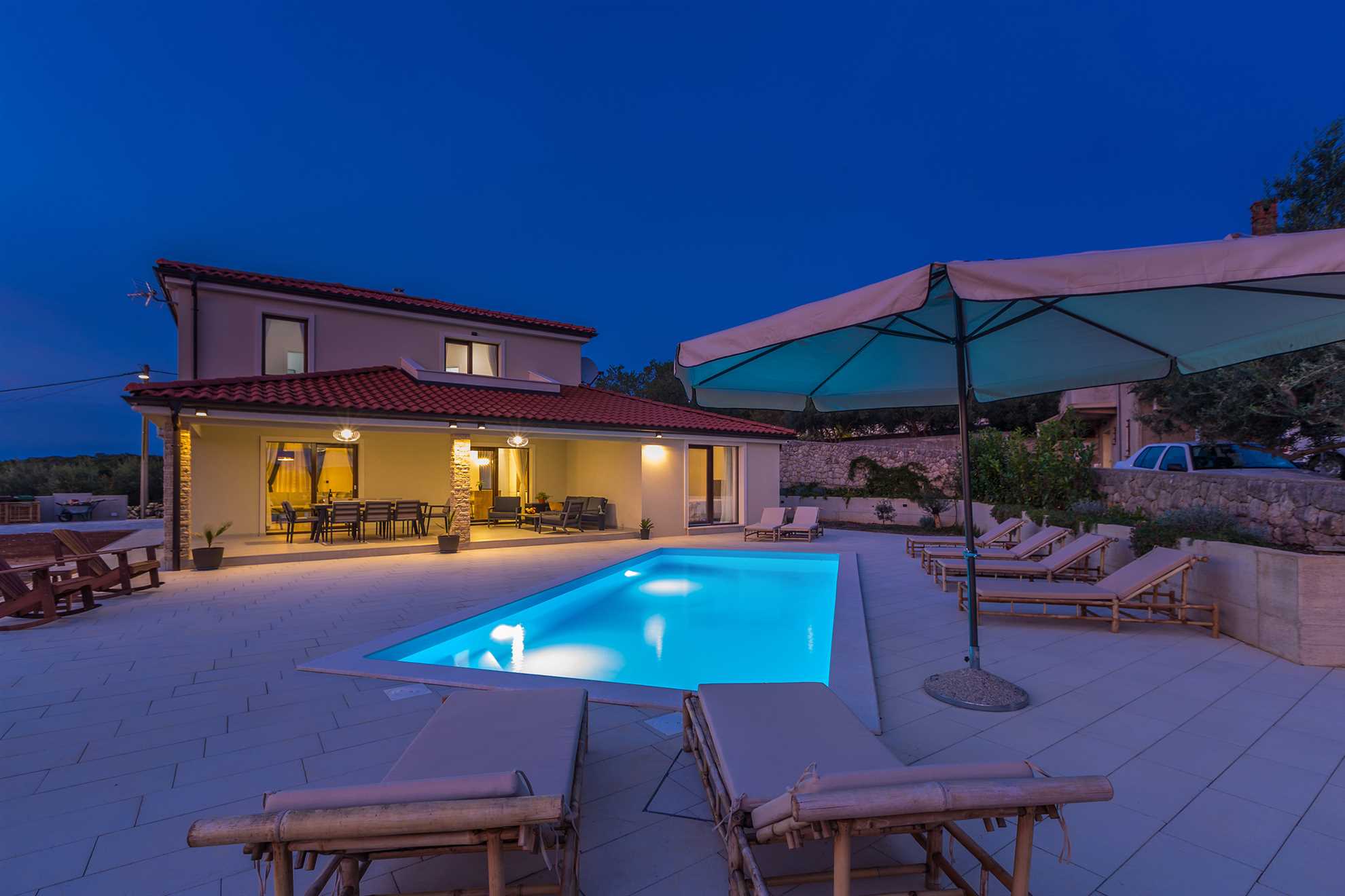 Ferienhaus LUNA mit Pool