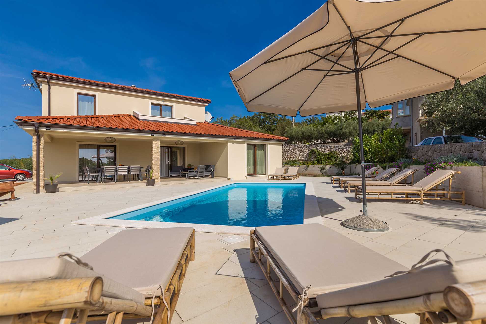 Ferienhaus LUNA mit Pool