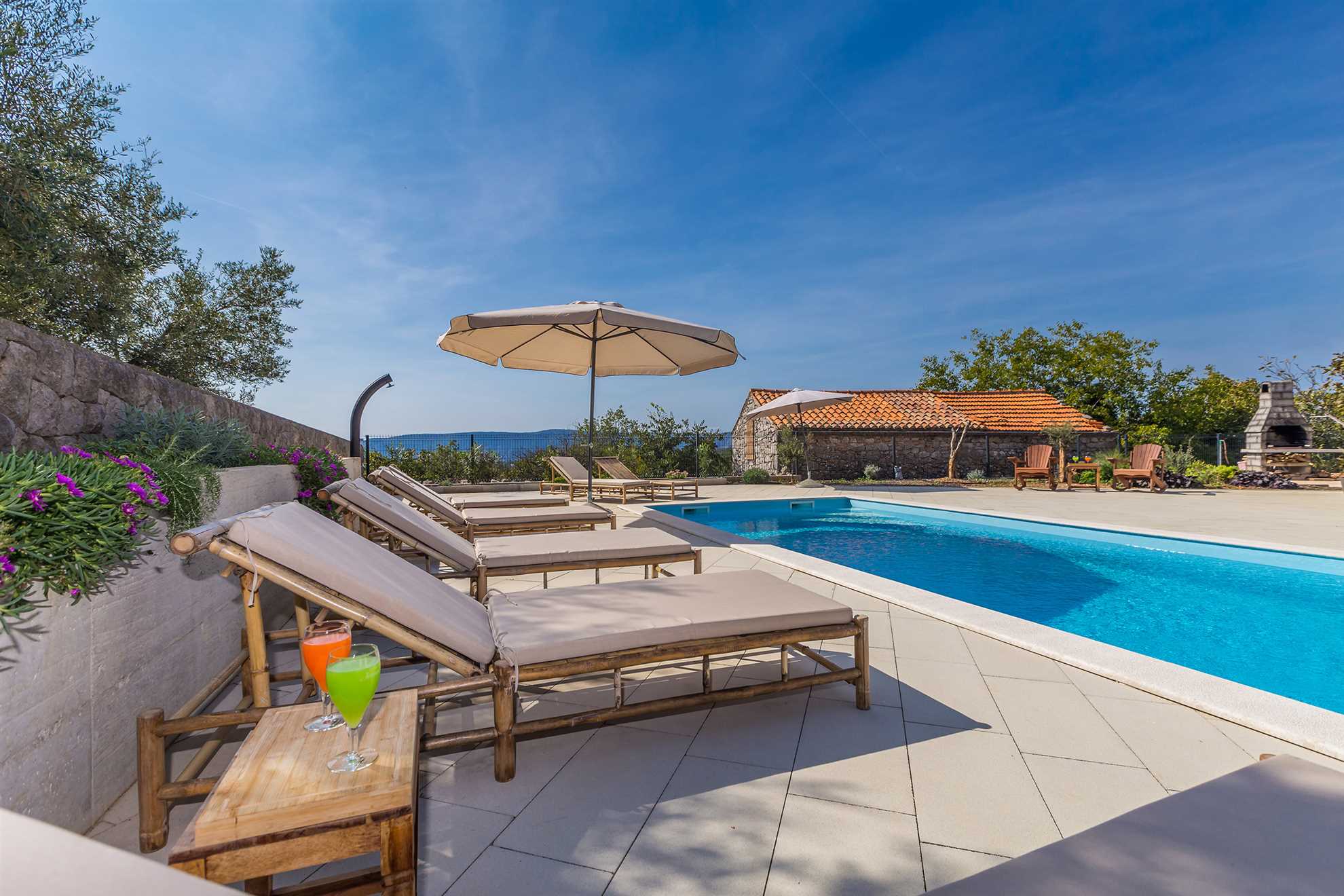 Ferienhaus LUNA mit Pool