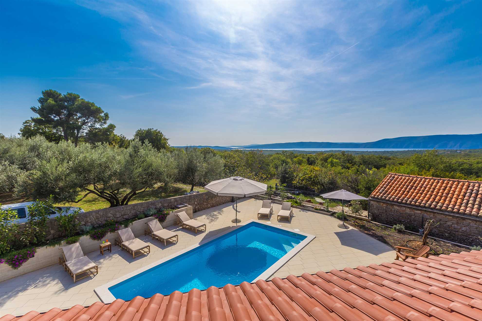Ferienhaus LUNA mit Pool