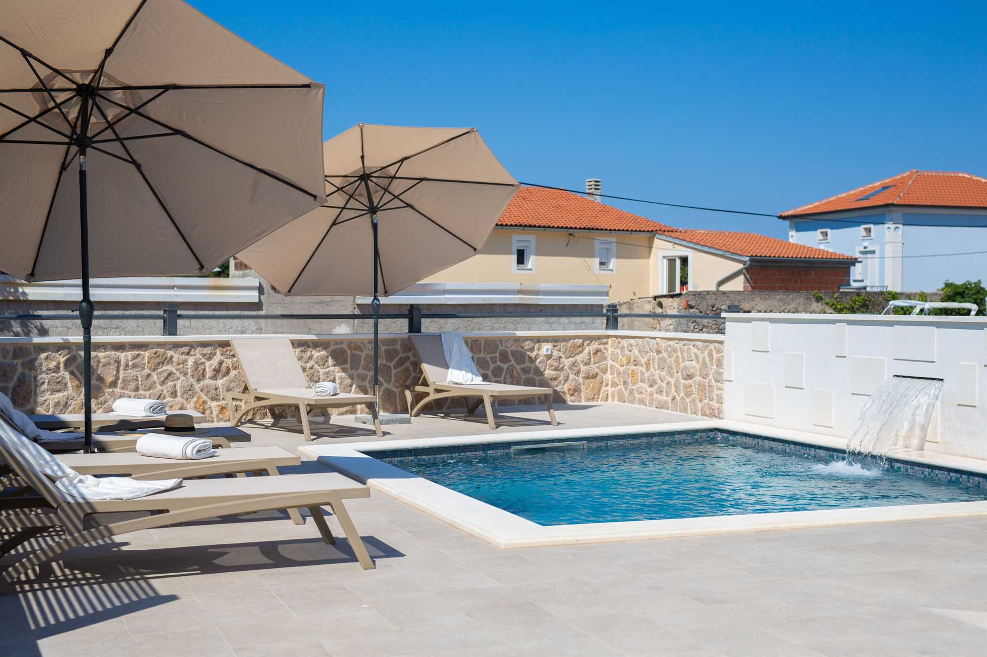 Villa QUARNARO mit beheiztem Pool