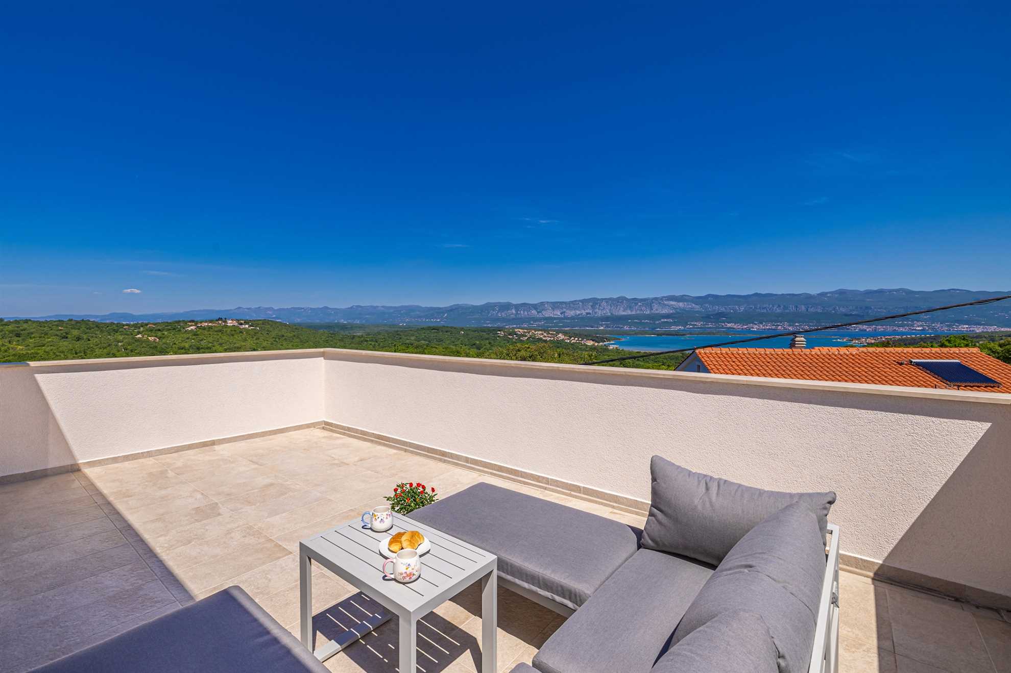 Villa BELLA VISTA with sea view