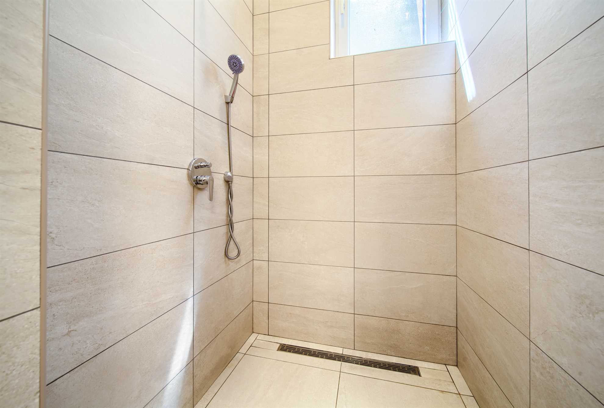 Apartment ROYAL 1 with pool and jacuzzi