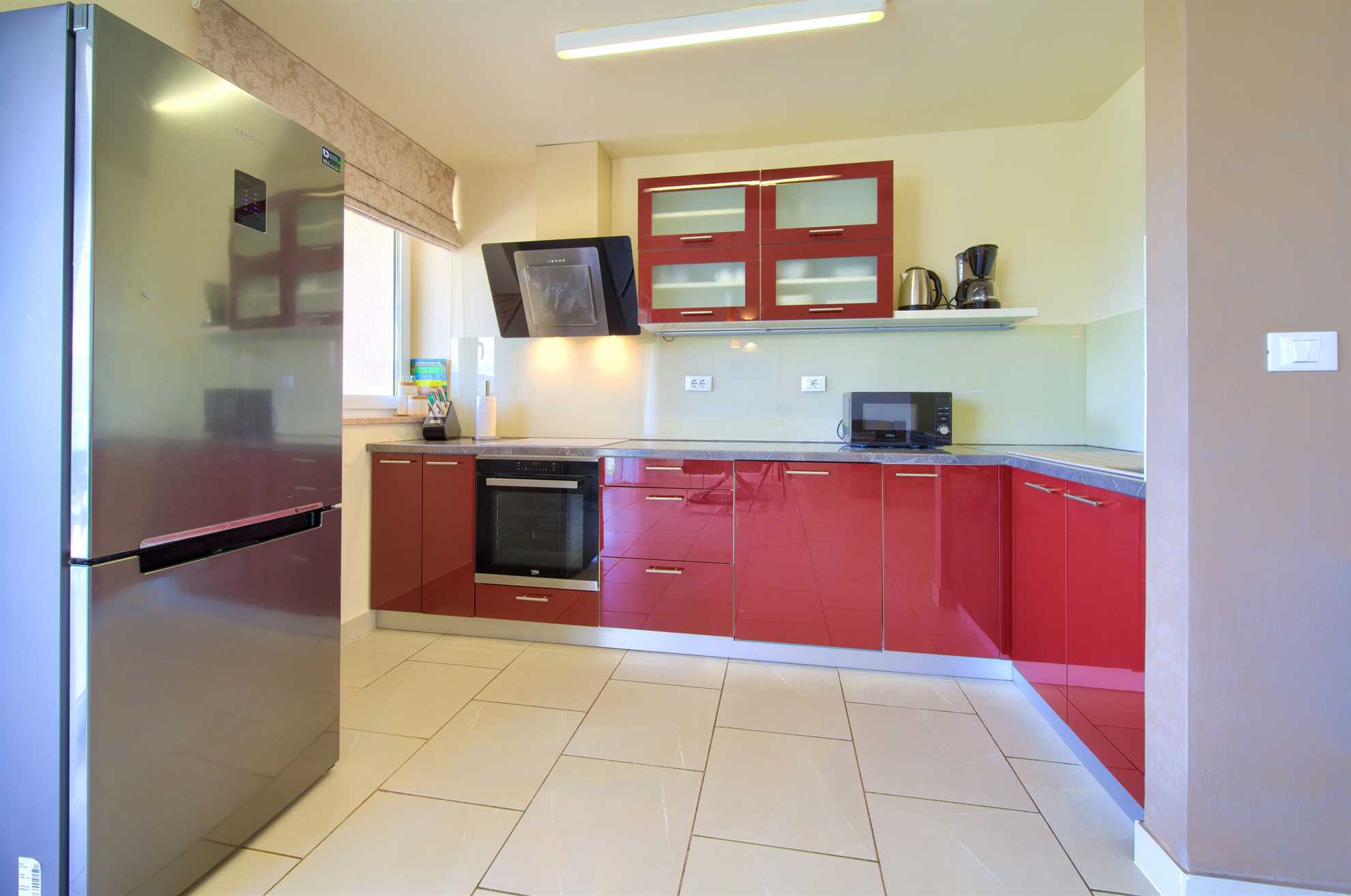 Apartment ROYAL 2 with pool and jacuzzi