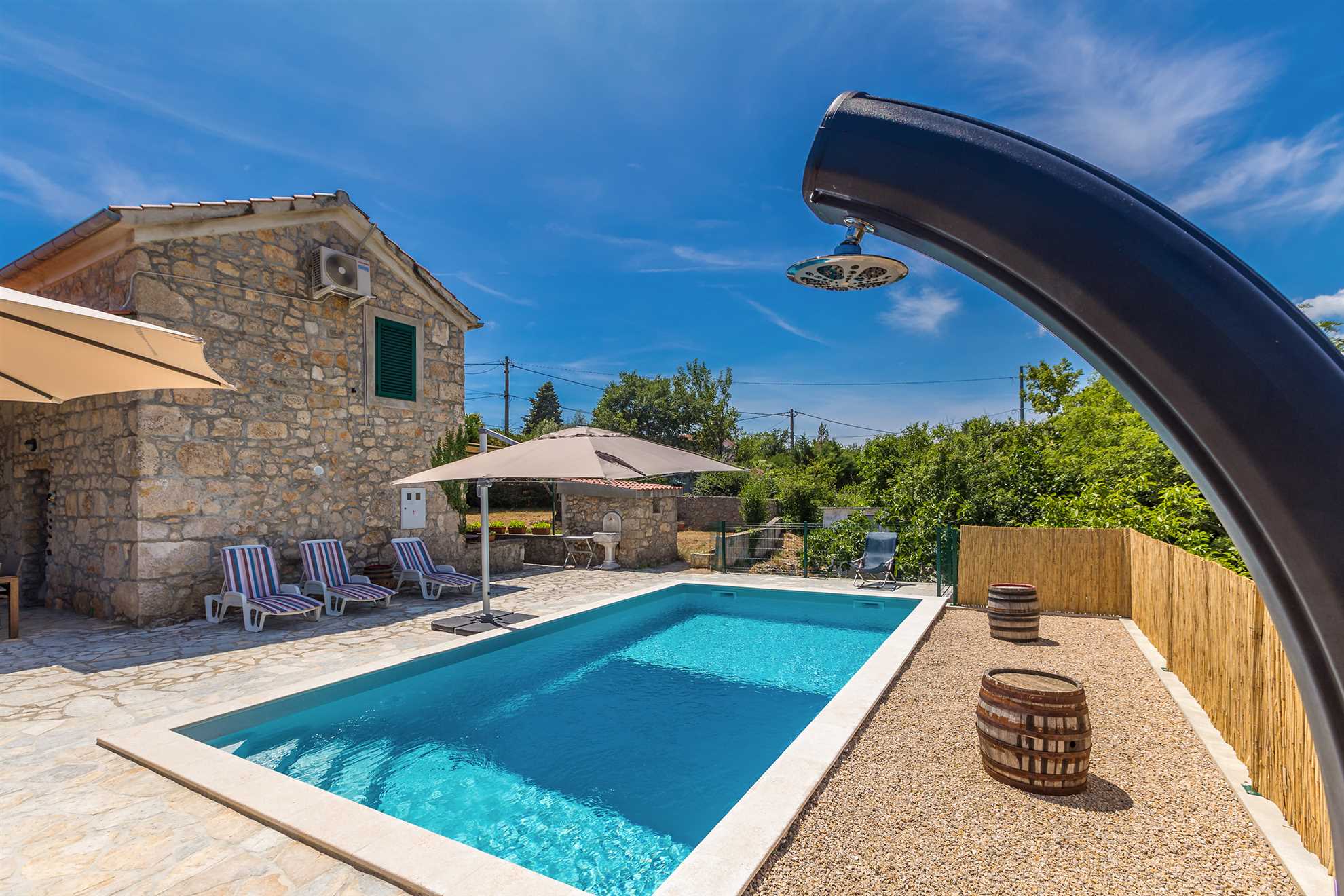 Ferienhaus EDEN mit privatem Pool