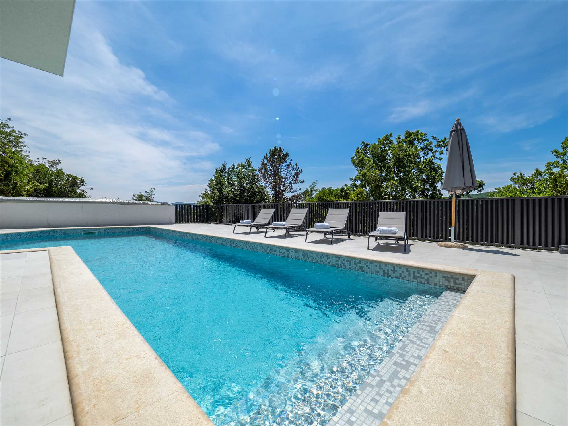Beautiful Villa TIMES with heated pool