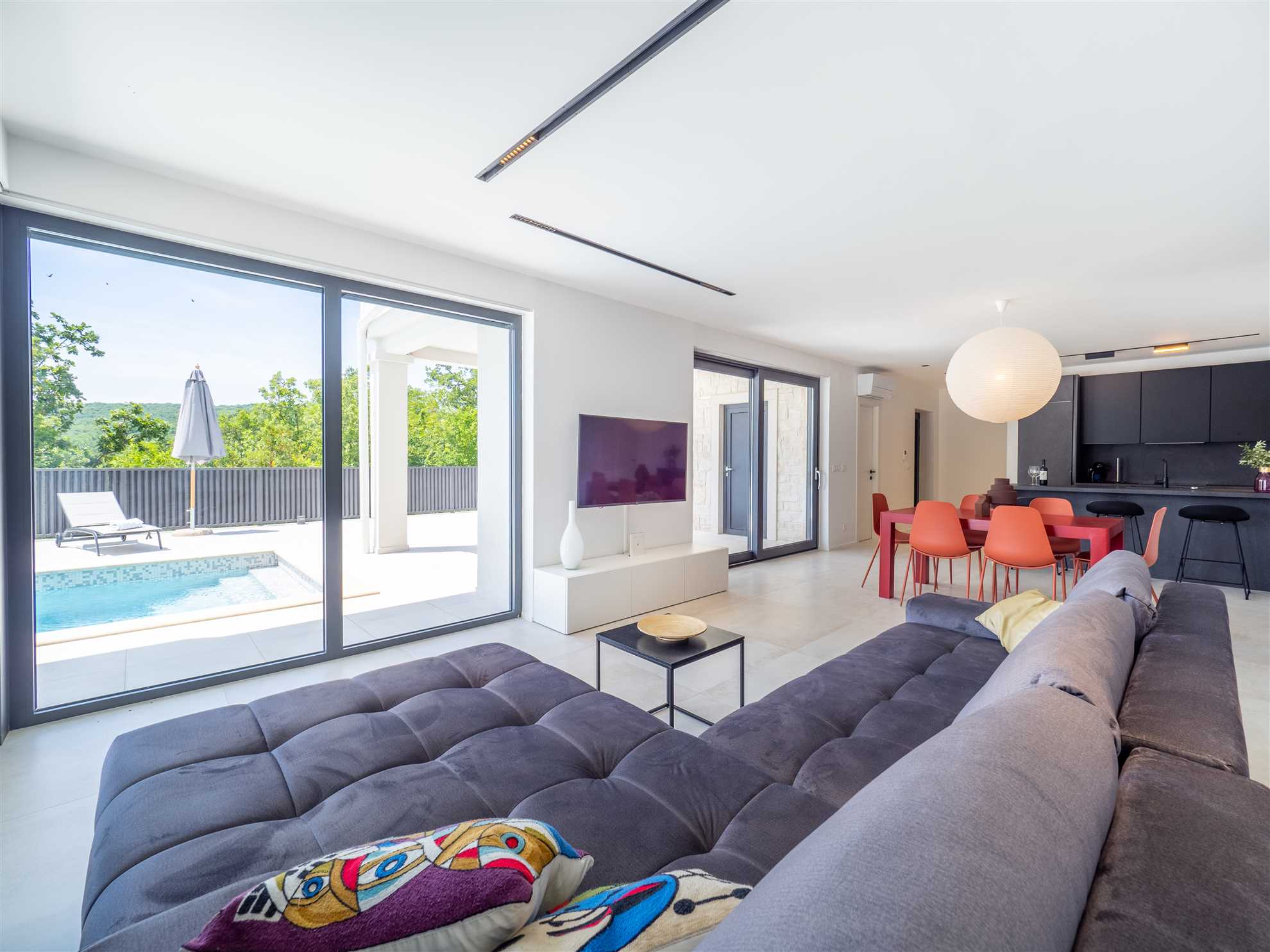 Beautiful Villa TIMES with heated pool