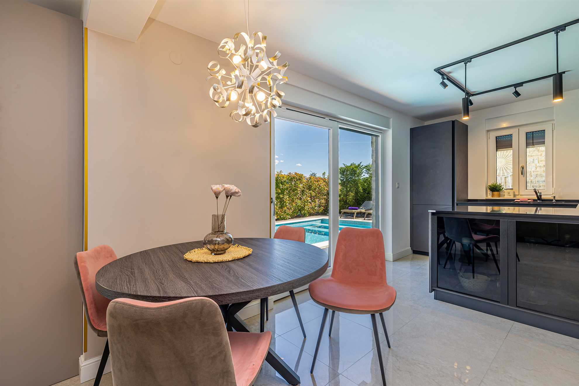 Apartment SIORA with heated pool