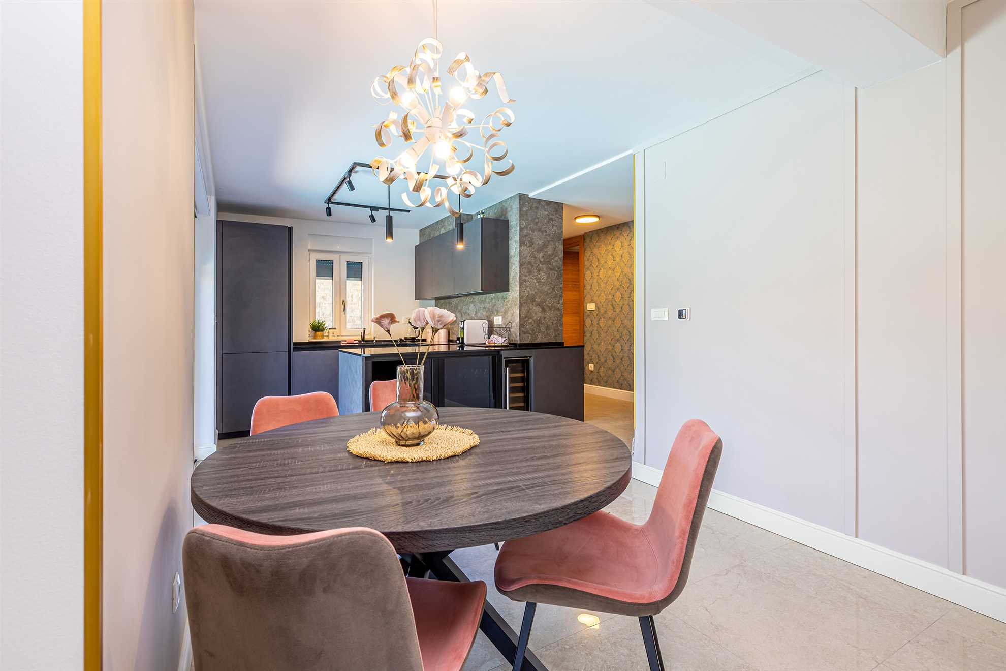 Apartment SIORA with heated pool