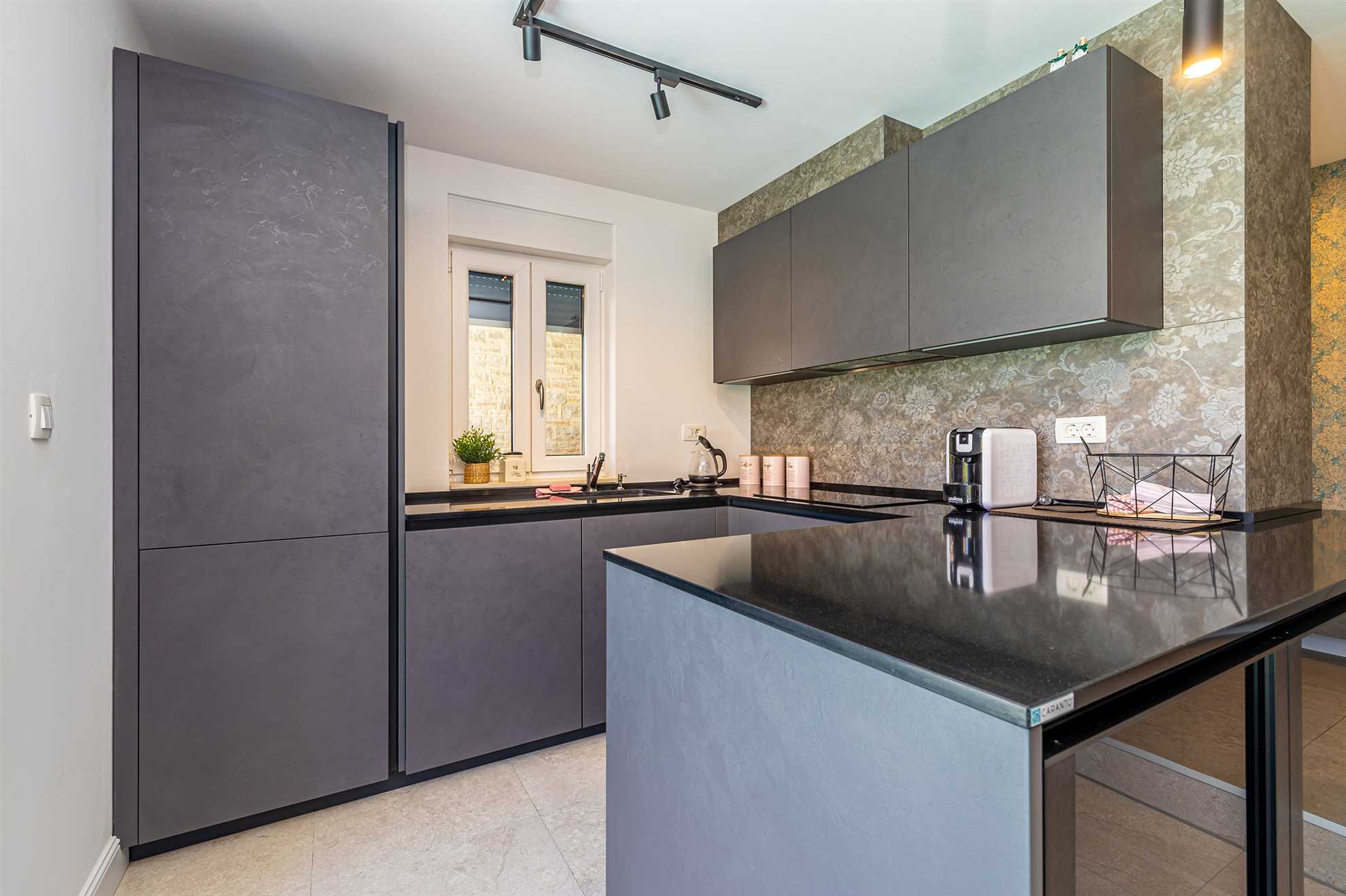 Apartment SIORA with heated pool