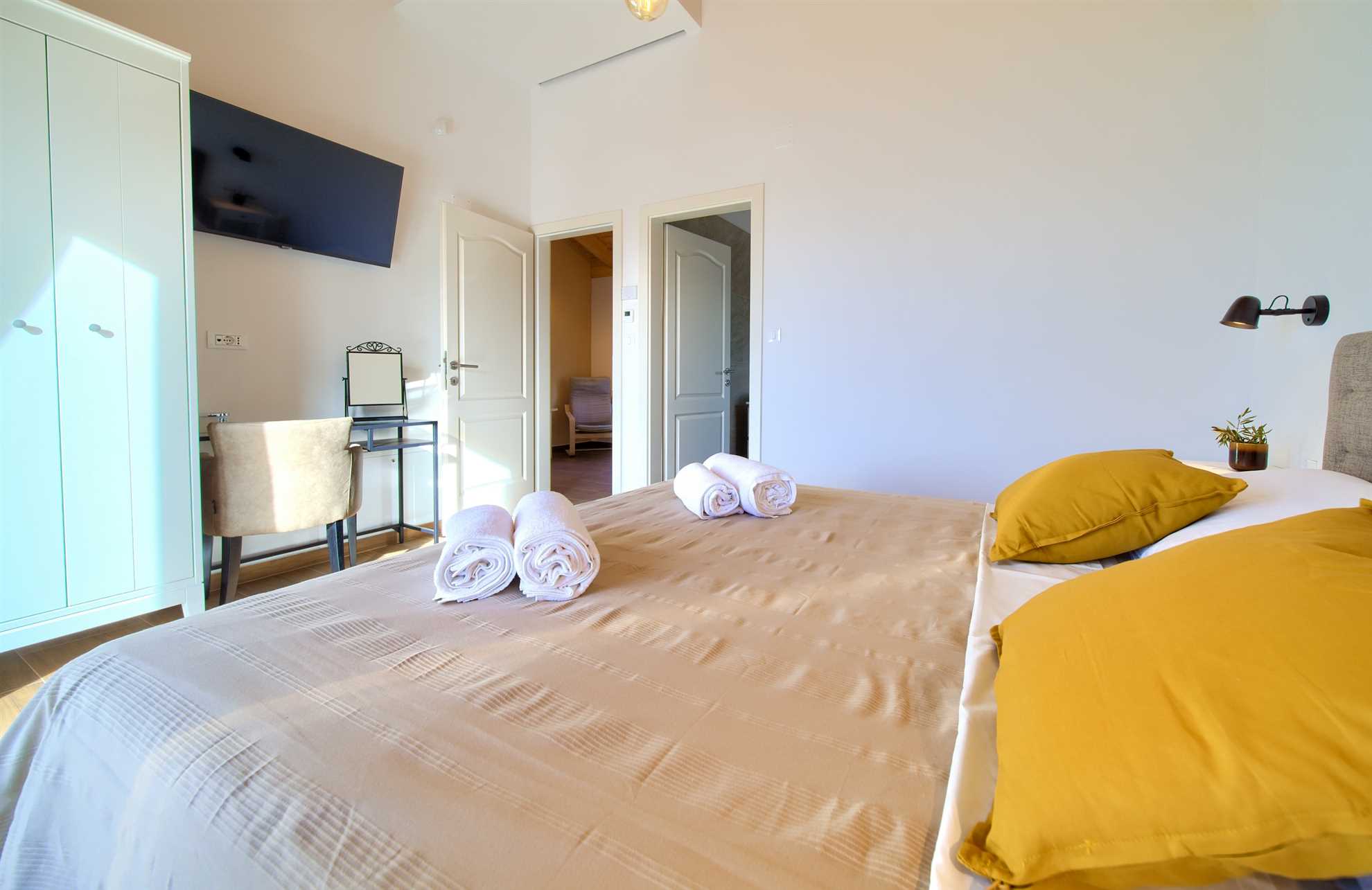 Vila BEACHFRONT s grijanim bazenom