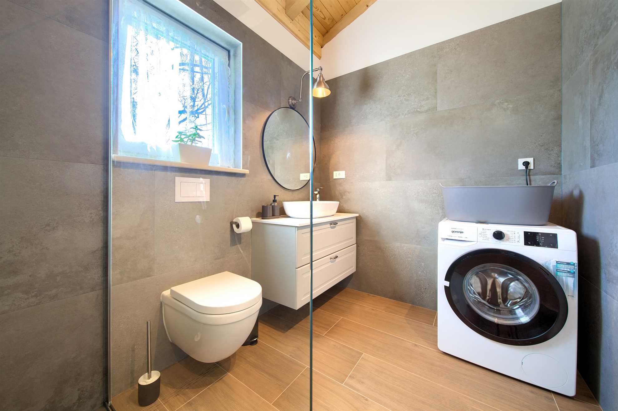 Vila BEACHFRONT s grijanim bazenom