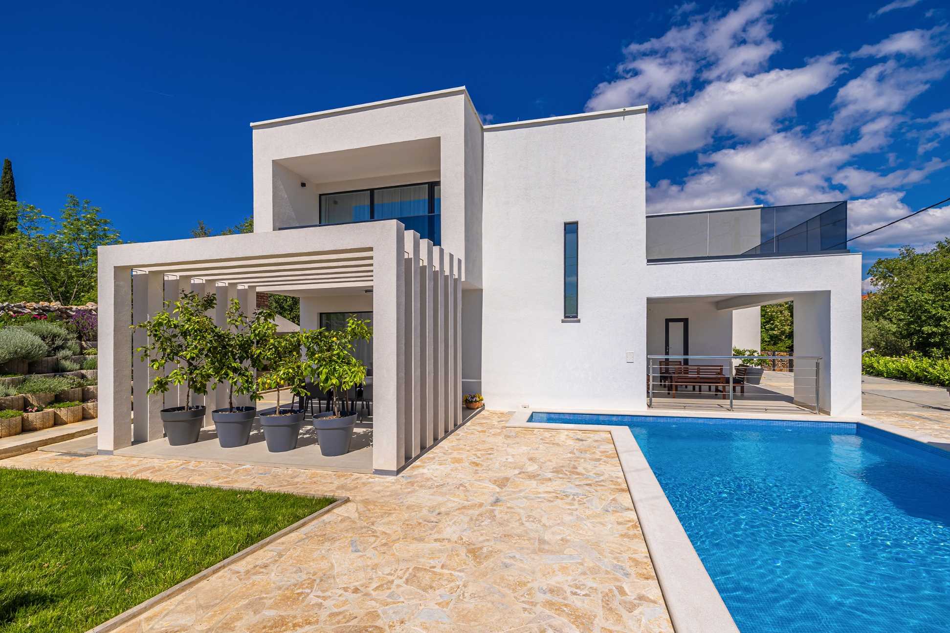 Villa SPLENDIDA con piscina privata