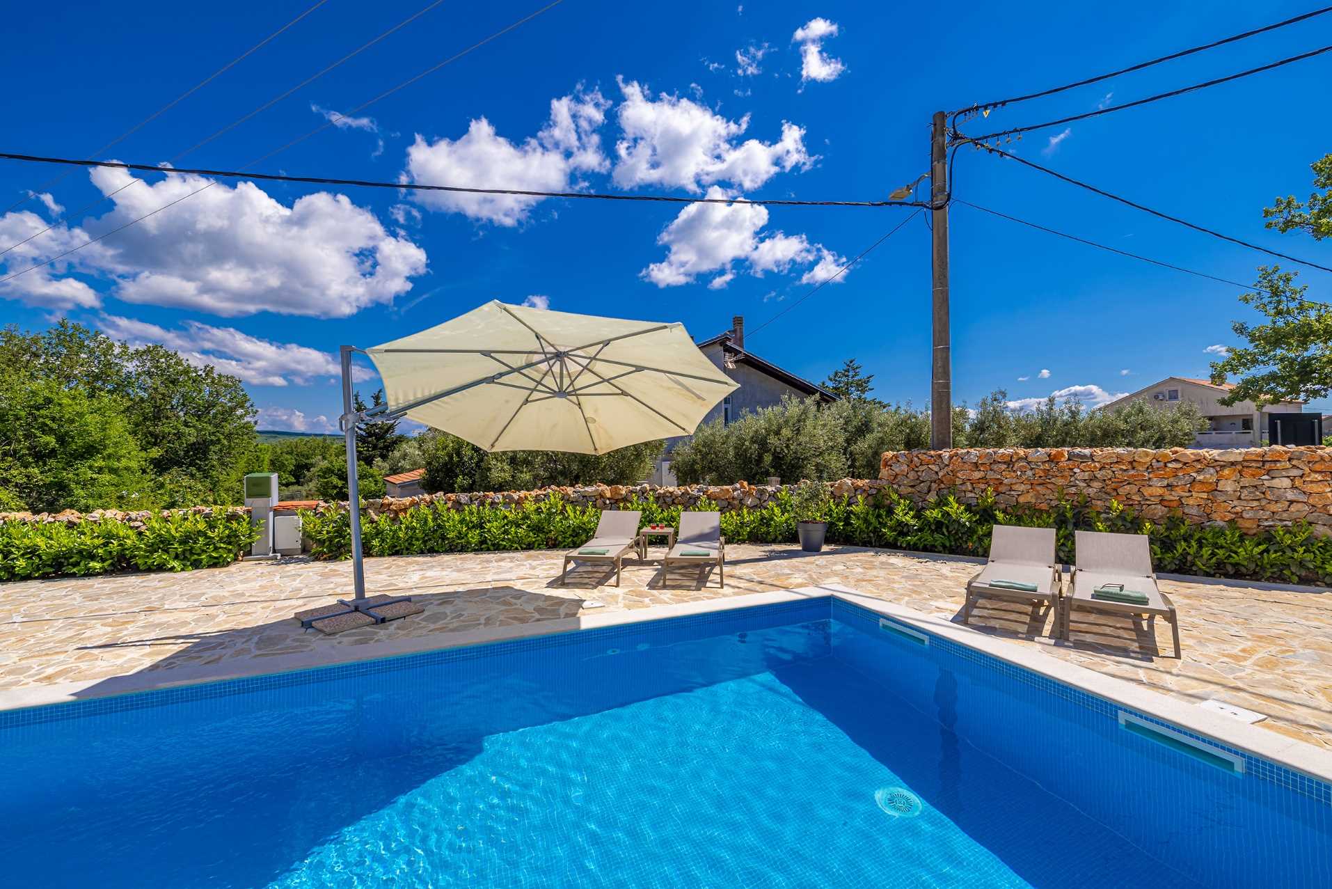 Villa SPLENDIDA con piscina privata