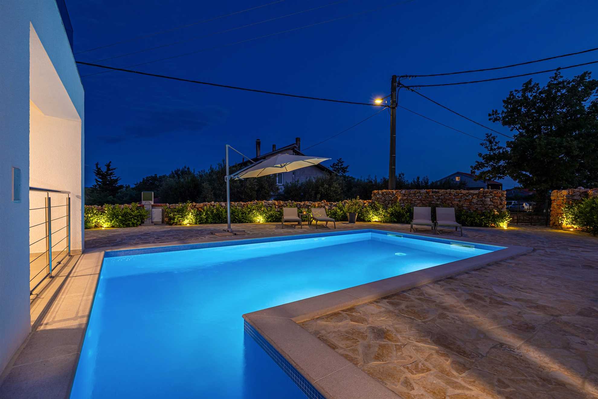 Villa SPLENDIDA con piscina privata