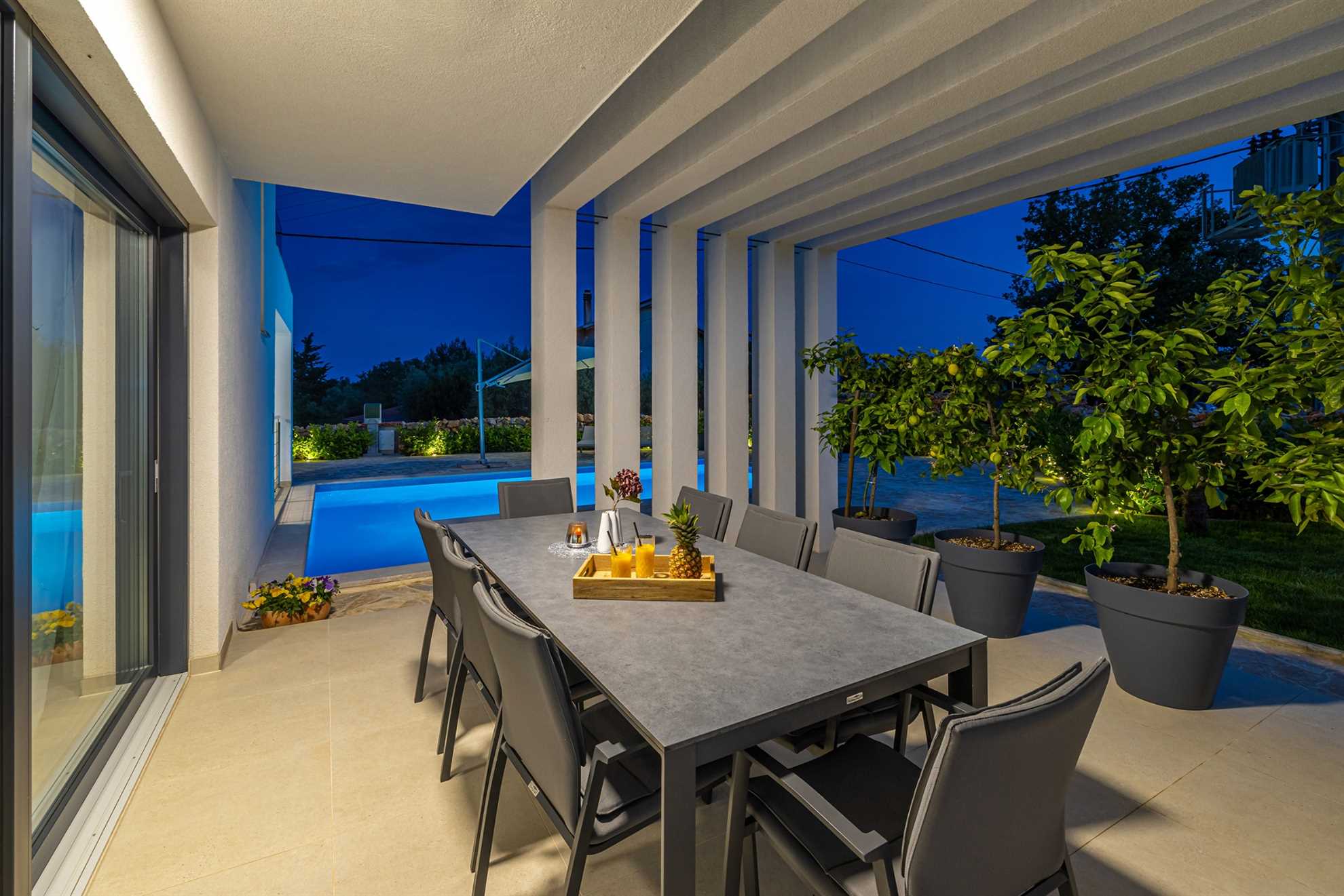 Villa SPLENDIDA con piscina privata