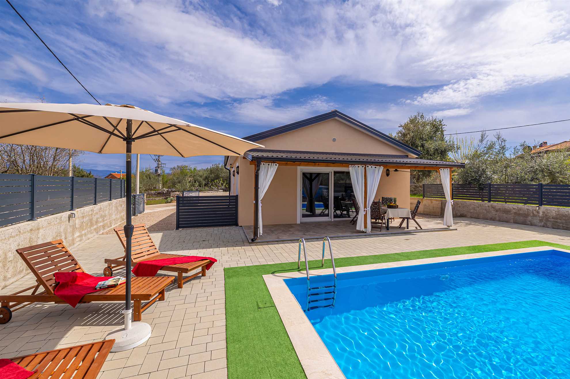 Holiday house ASLAN with pool