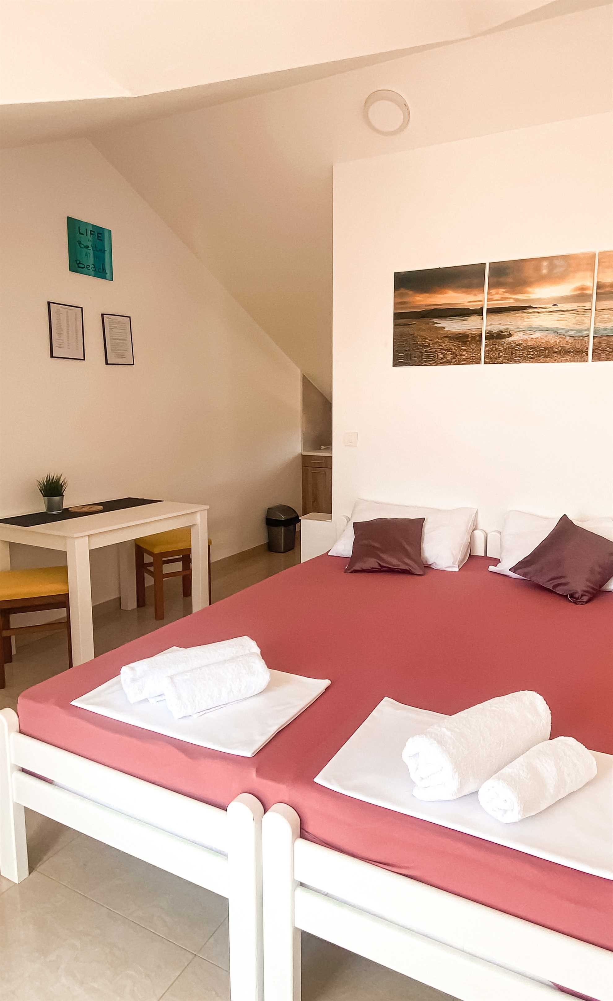 Studio Apartman 4