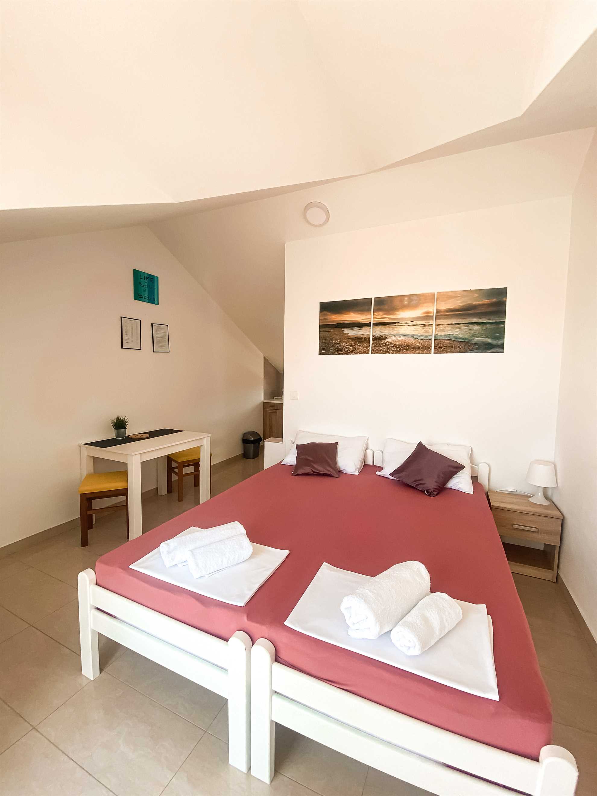 Studio Apartman 4
