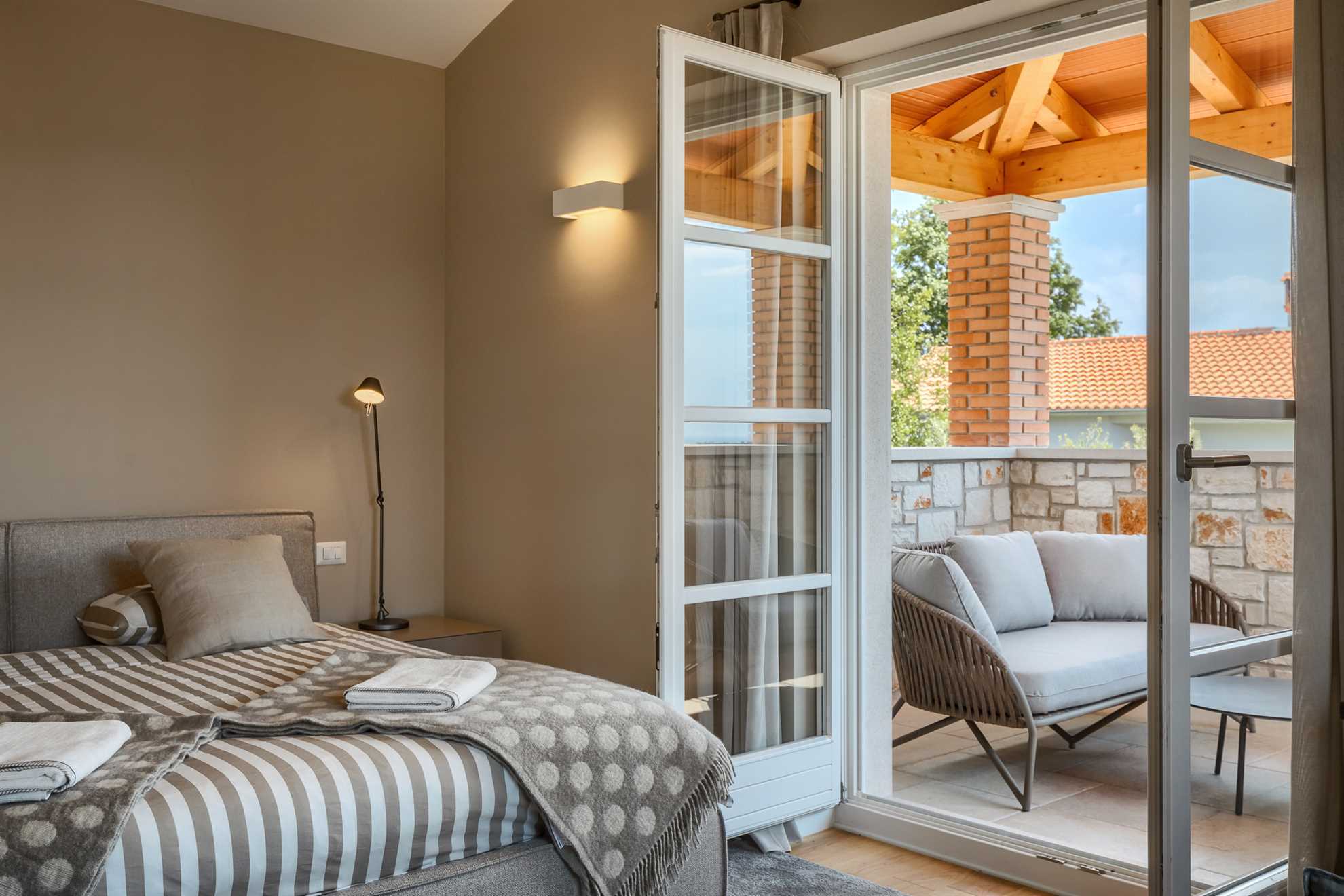 Villa Veronika – Design Steinvilla der Ruhe