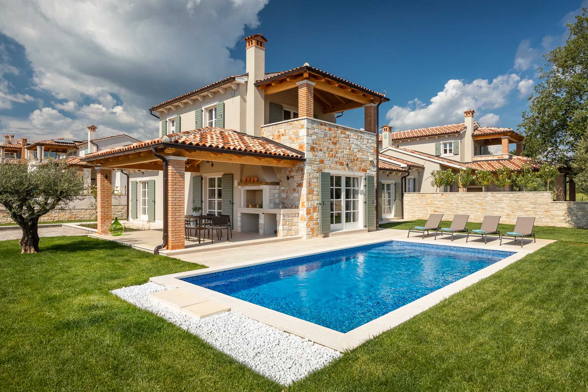 Villa Veronica with pool