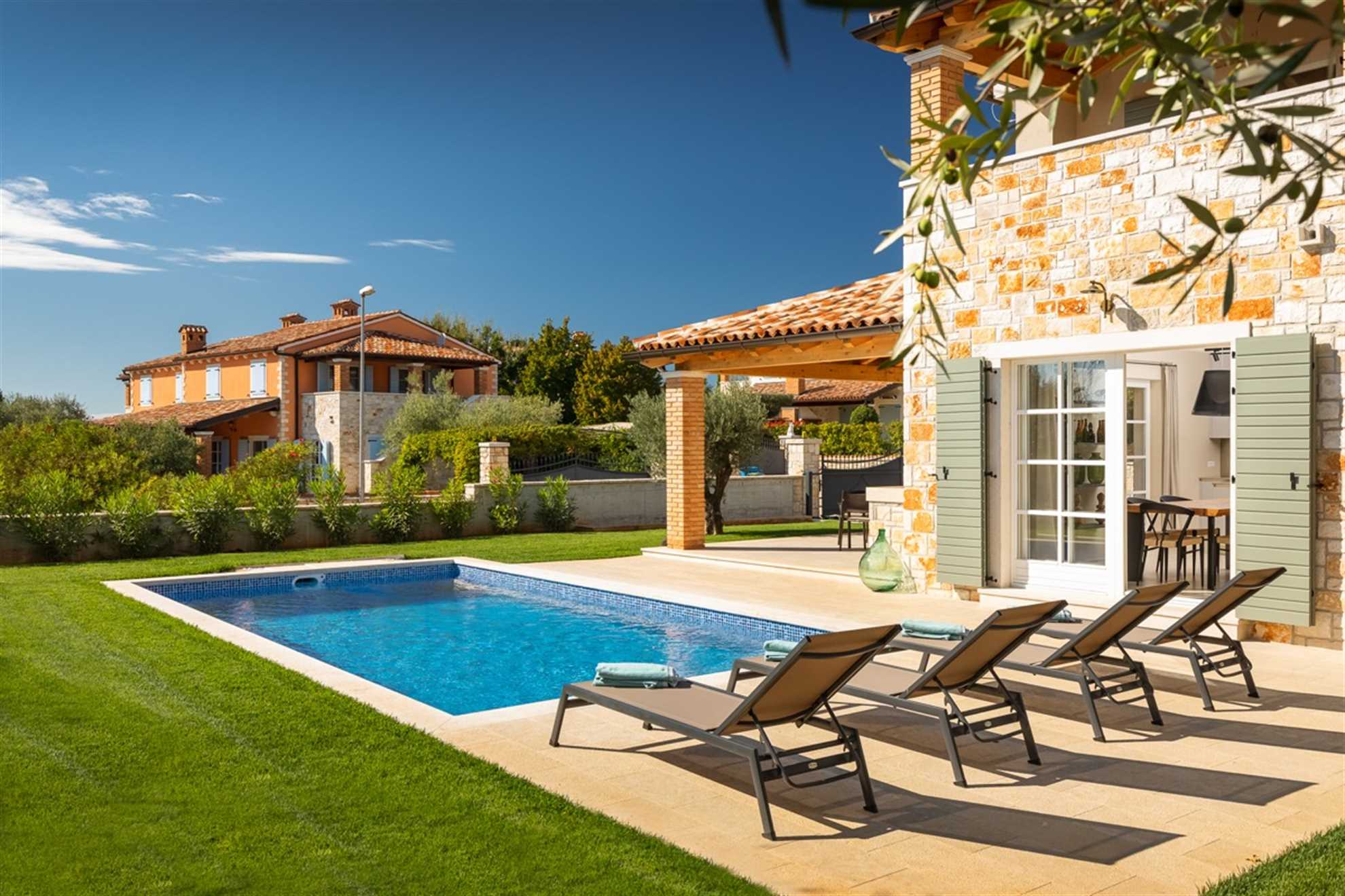 Villa Veronica with pool