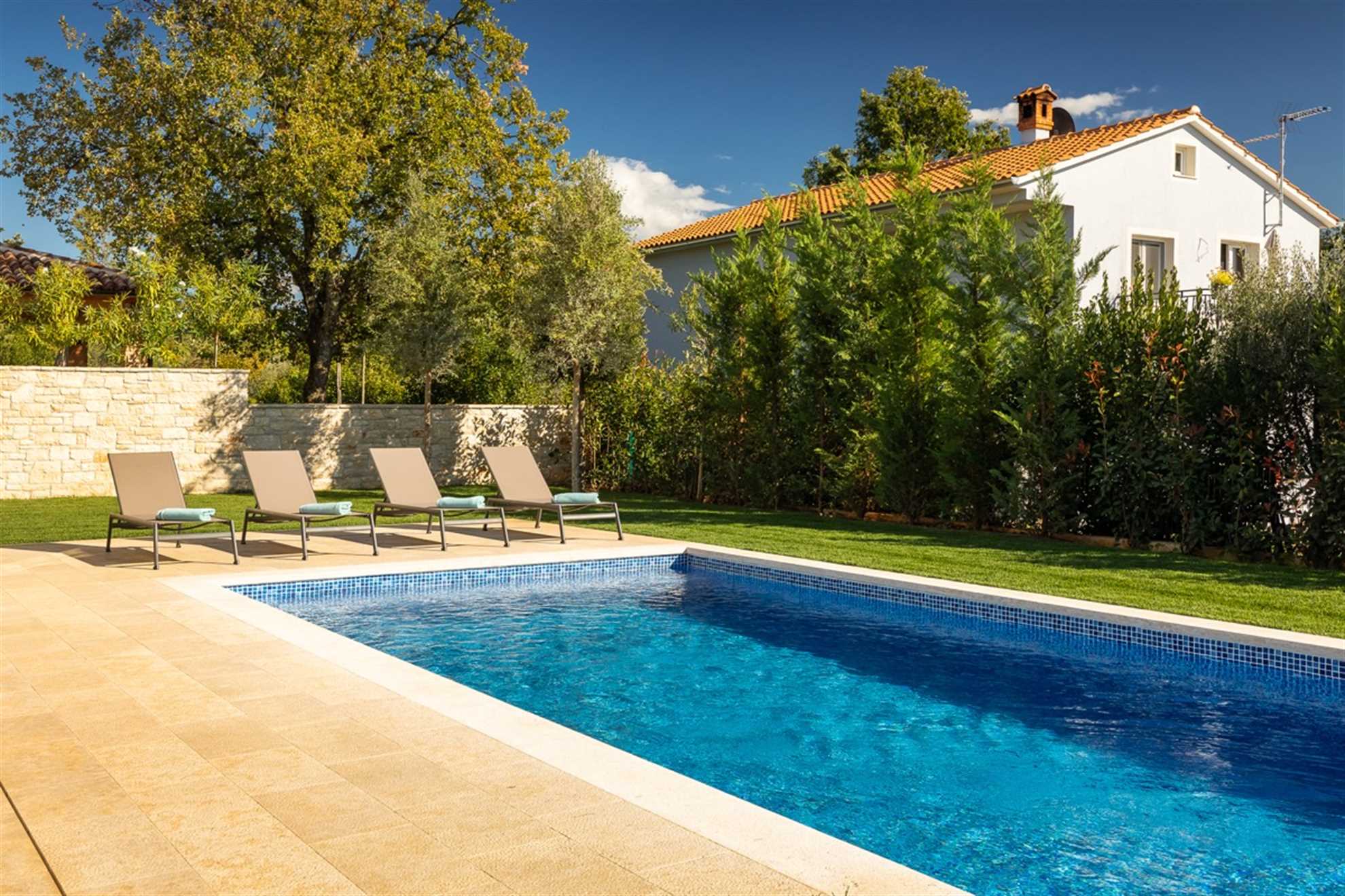 Villa Veronica with pool