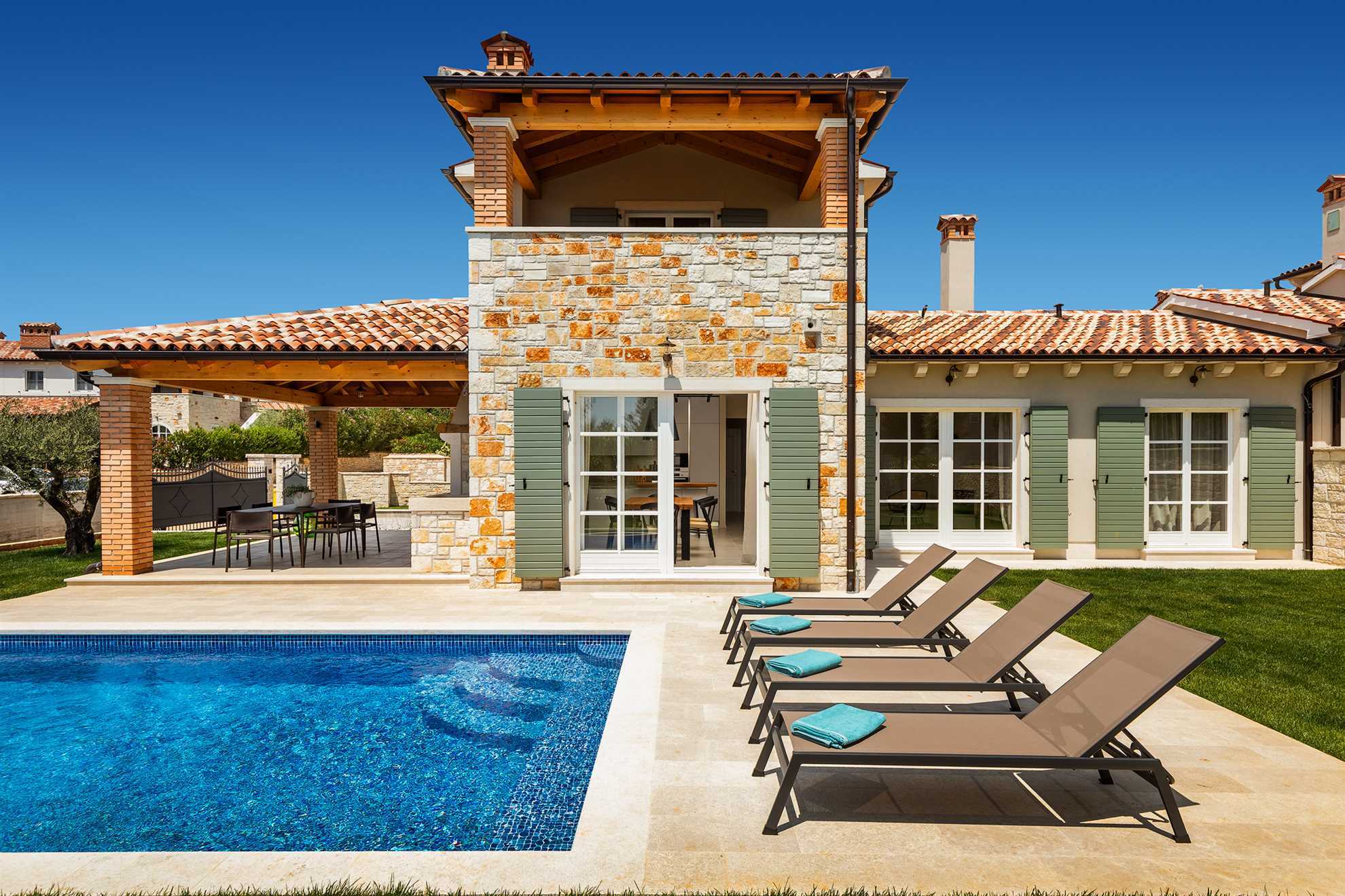 Villa Veronika – Stone design villa of tranquility