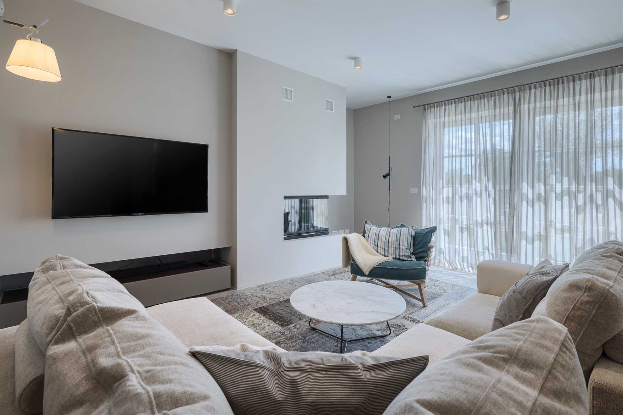 Villa Oaza – Eine steinerne Oase mit Blick auf das Meer