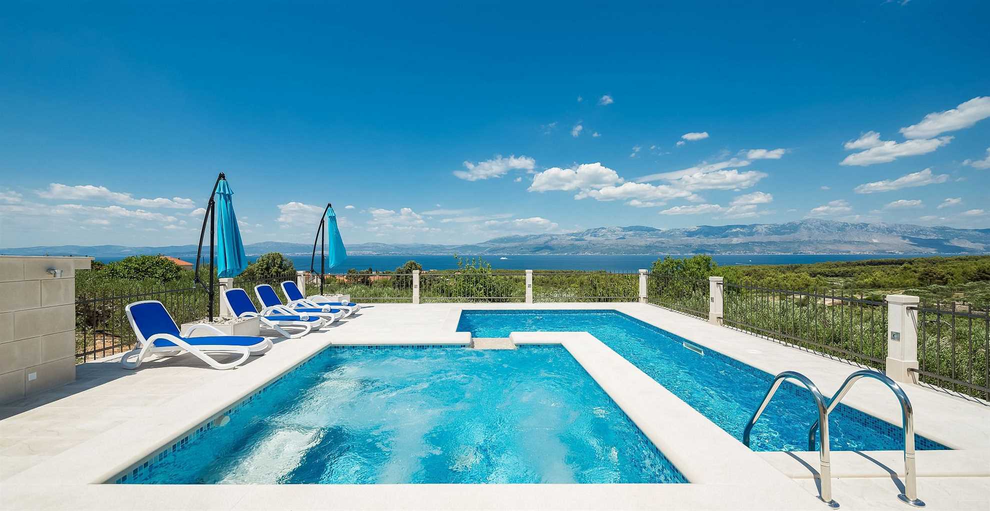 Lovely traditional stone villa on the island