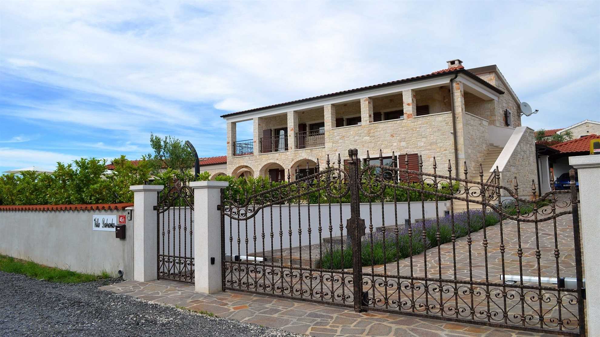 Spacious poolside villa with beautiful garden