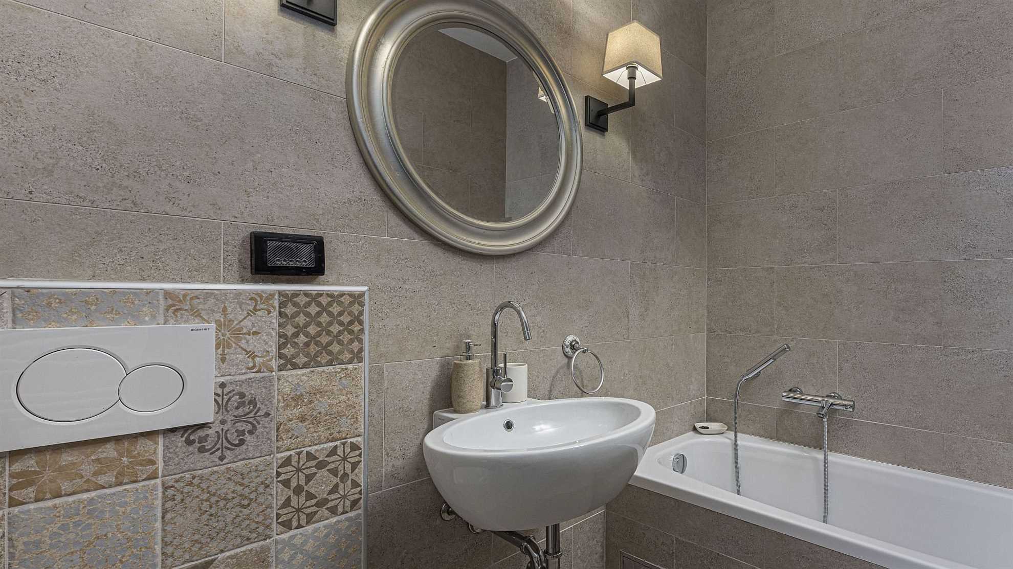 Lovely stone poolside villa in Tinjan