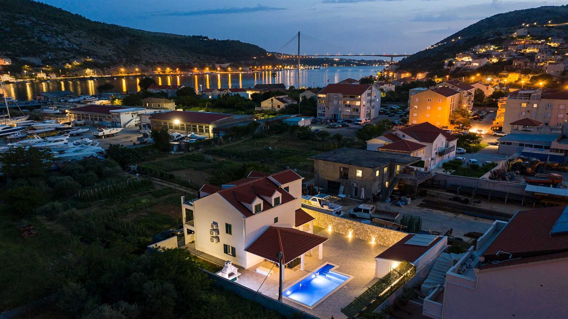 Spacious villa with elevator near Dubrovnik