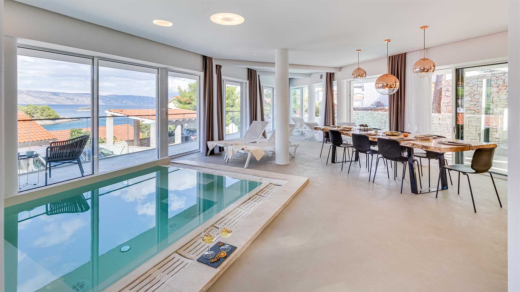 Villa with sauna and indoor jacuzzi in Vrboska