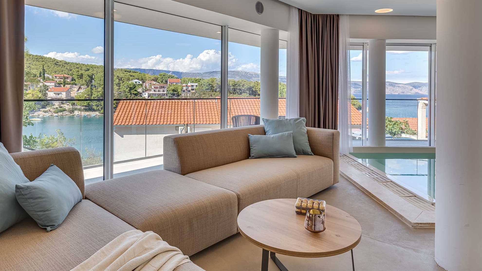 Villa with sauna and indoor jacuzzi in Vrboska