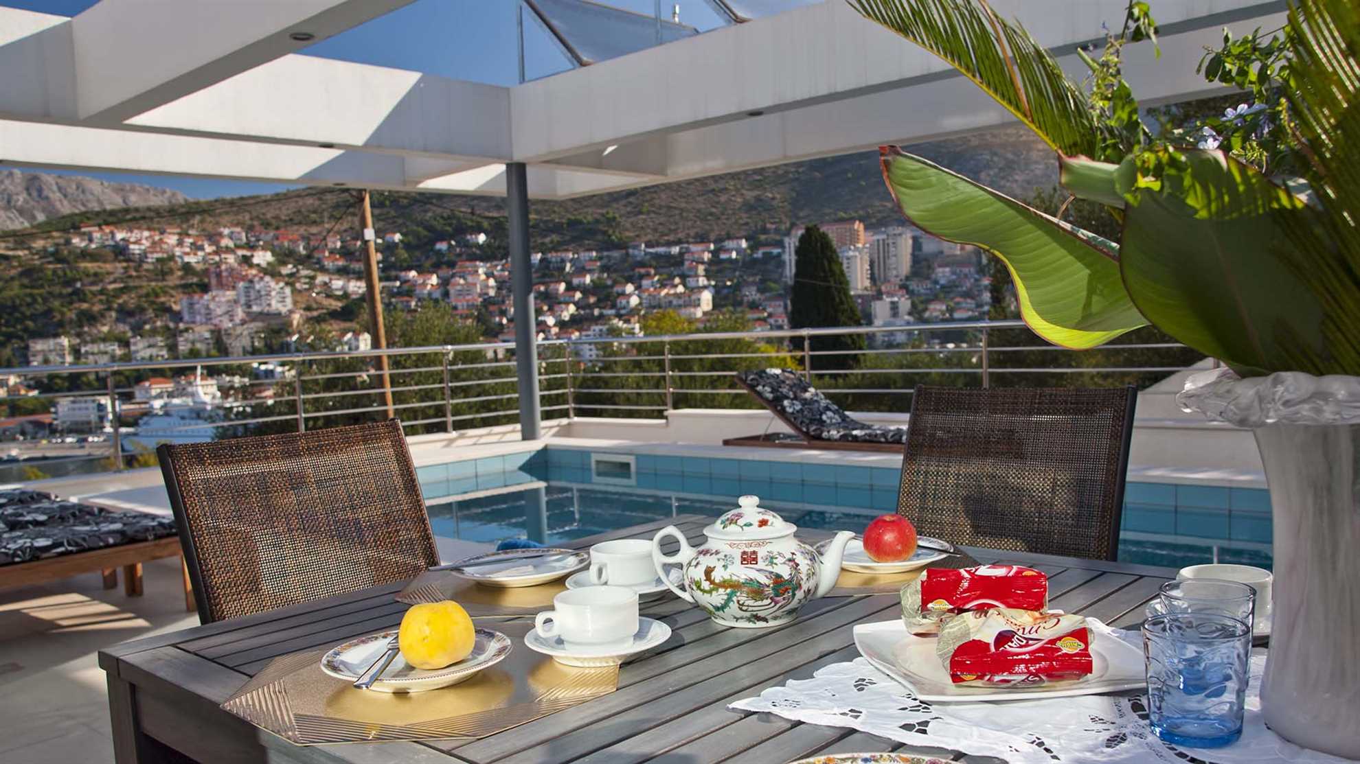 Modern villa with swimming pool near Dubrovnik