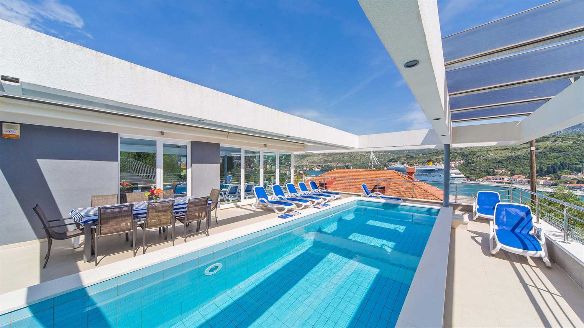 Modern villa with swimming pool near Dubrovnik