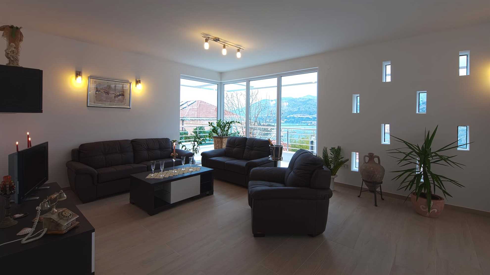 Modern villa with swimming pool near Dubrovnik