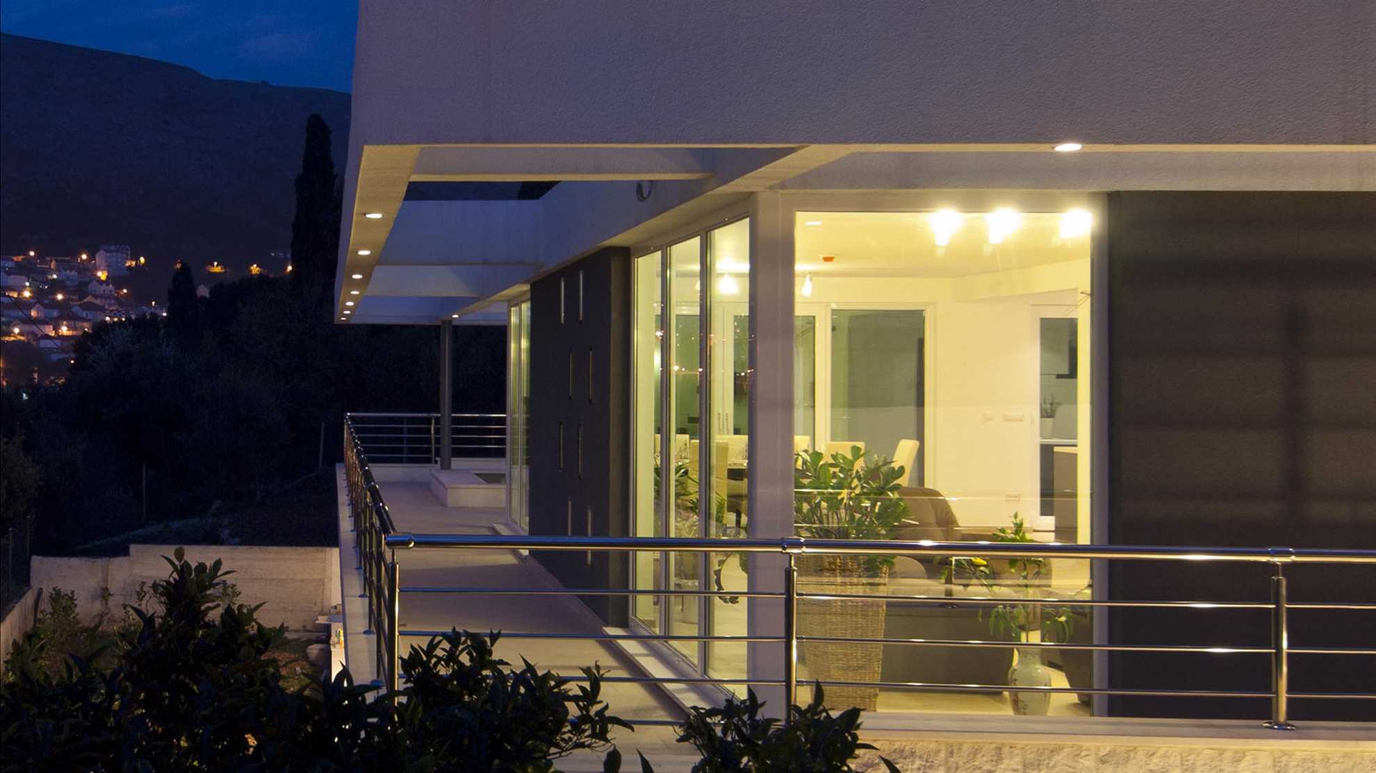 Modern villa with swimming pool near Dubrovnik