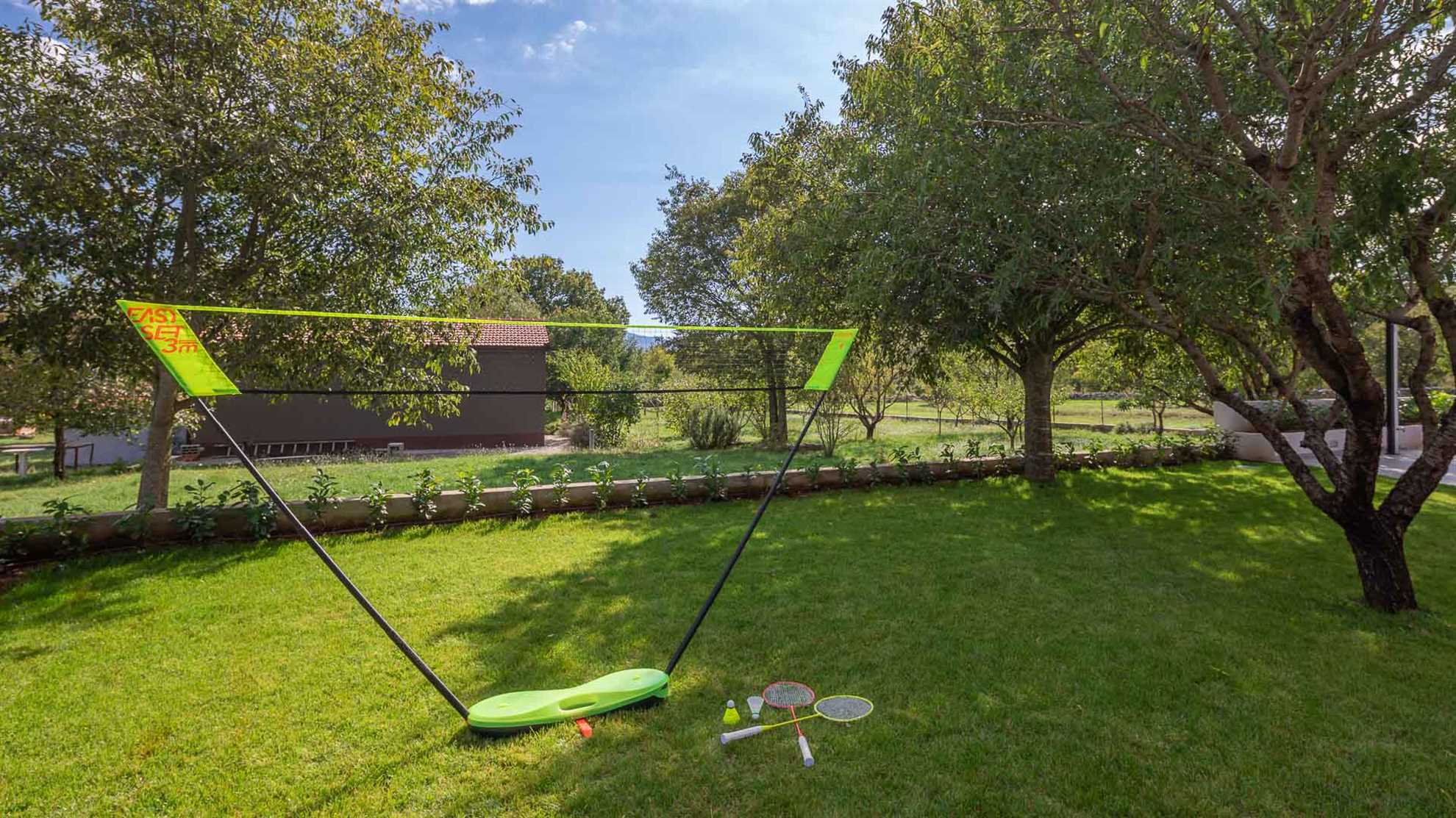 Modern villa with beautiful garden and swimming pool in Sičani