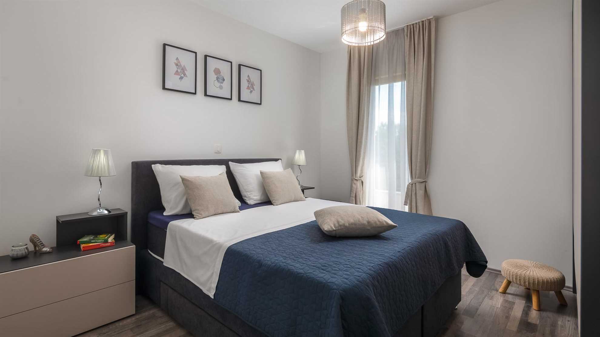 Modern villa with beautiful garden and swimming pool in Sičani