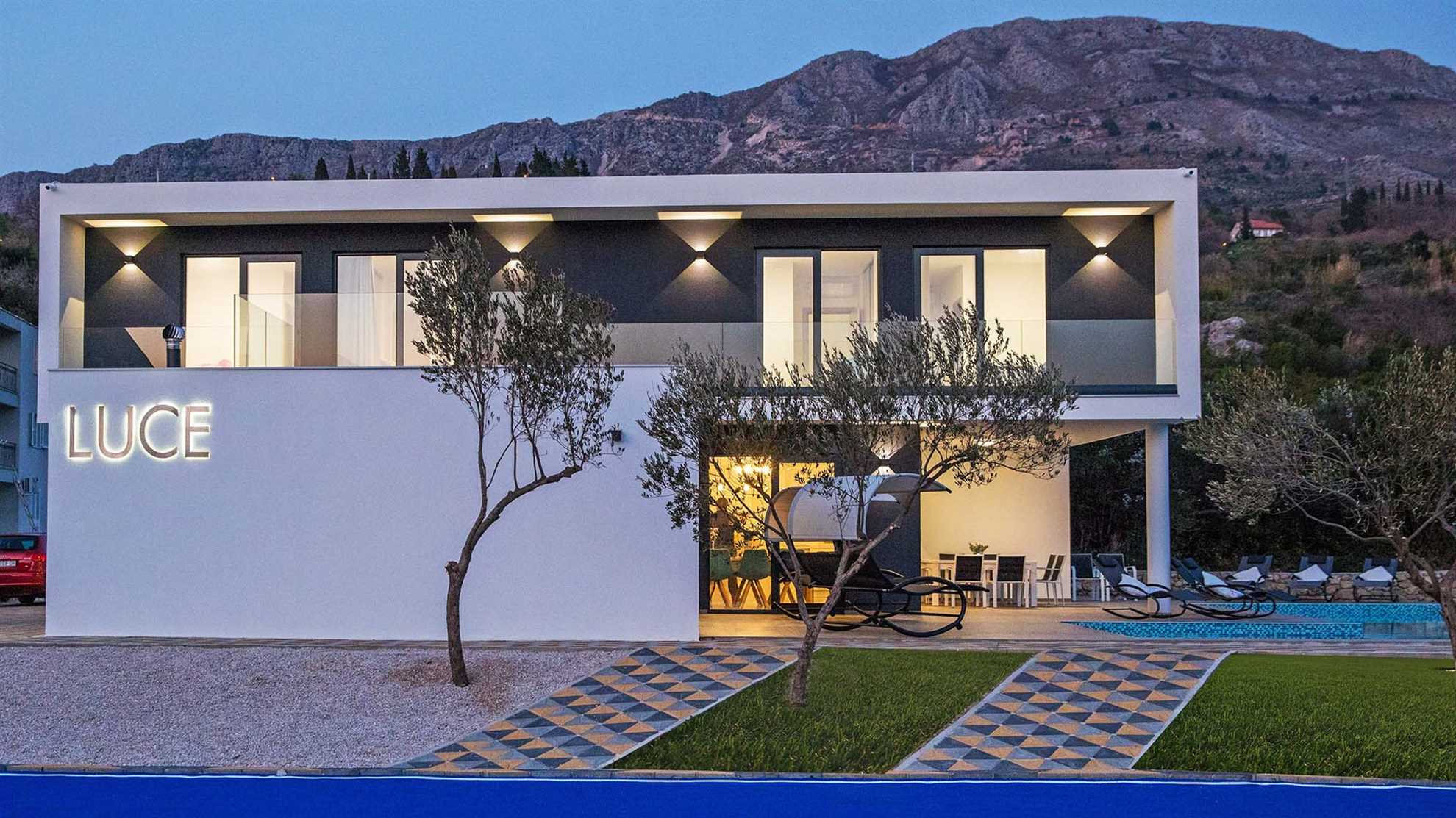 Stylish villa near Dubrovnik with a swimming pool