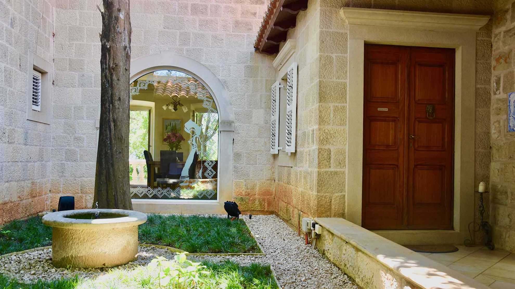 Heritage villa perfect for families with pets