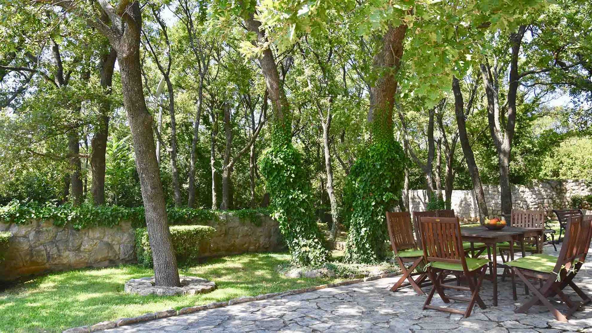 Heritage villa perfect for families with pets