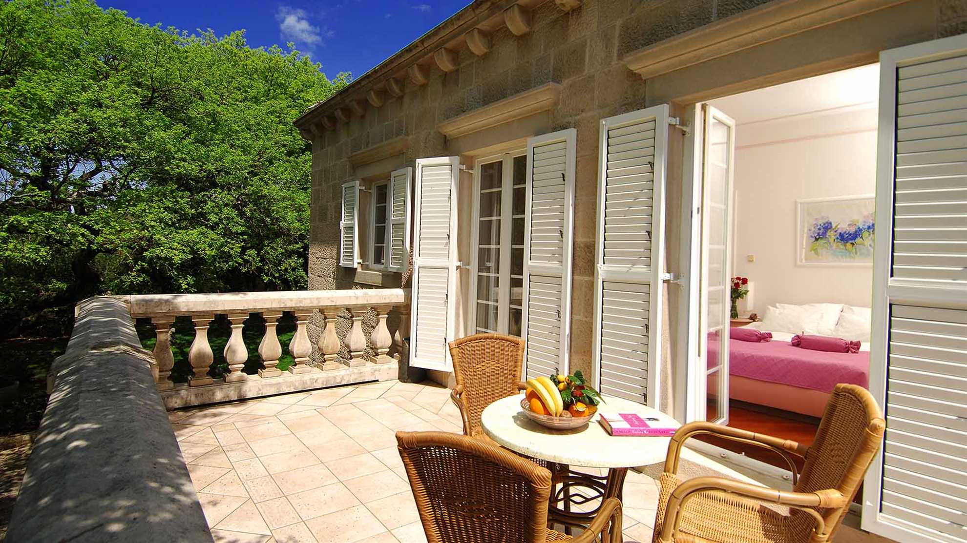 Heritage villa perfect for families with pets